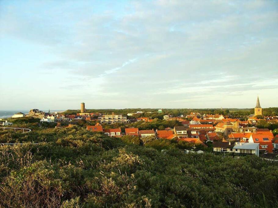 Vrijvakantiehuis The Hill Dombourg Extérieur photo